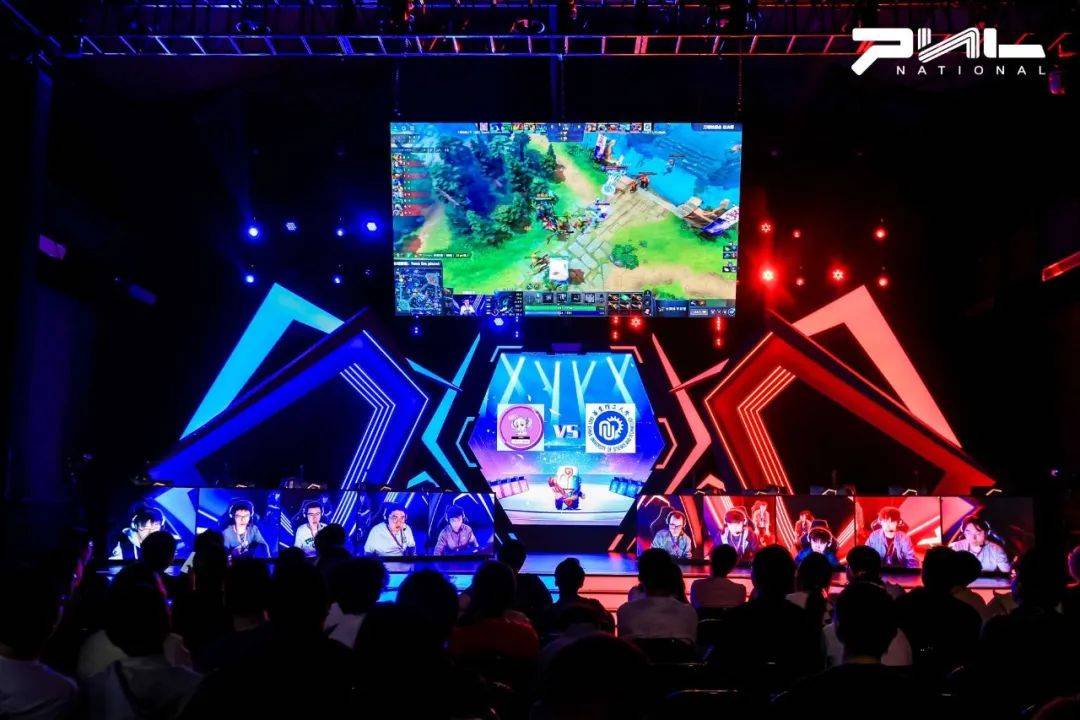 集防守时的 集防守时的